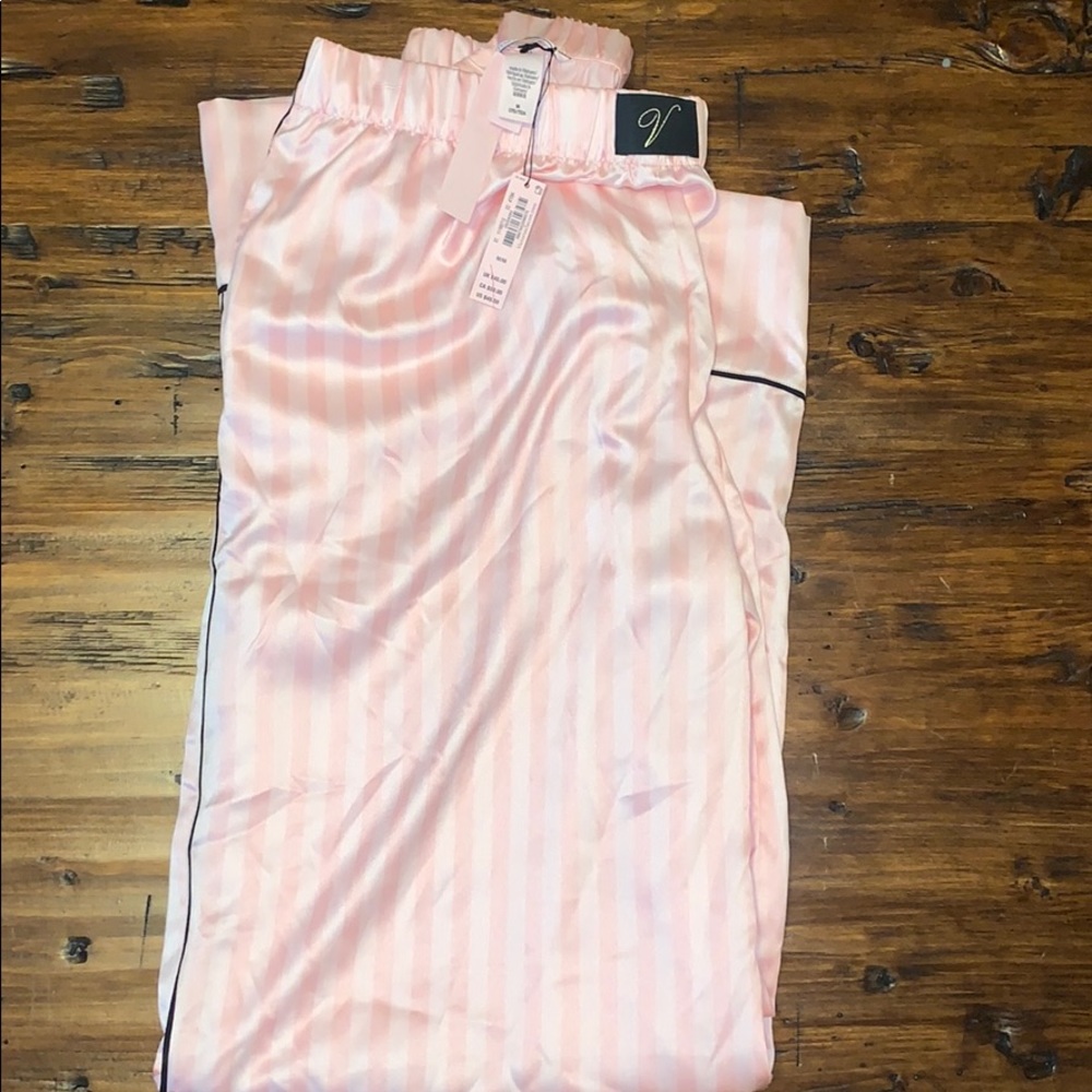 VS Pajama Pants Tags ON